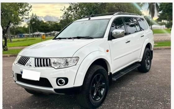 MITSUBISHI PAJERO DAKAR 3.5 HPE 7 LUGARES 4X4 V6 24V FLEX 4P AUTOMÁTICO